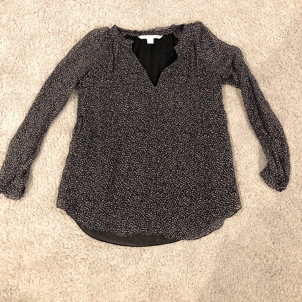 Diane Von Furstenberg spotted long sleeve top vneck with puff sleeves
